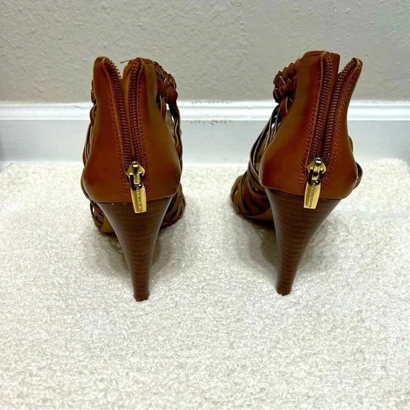 Vince Camuto sandals Size 9.5 - Picture 9 of 10